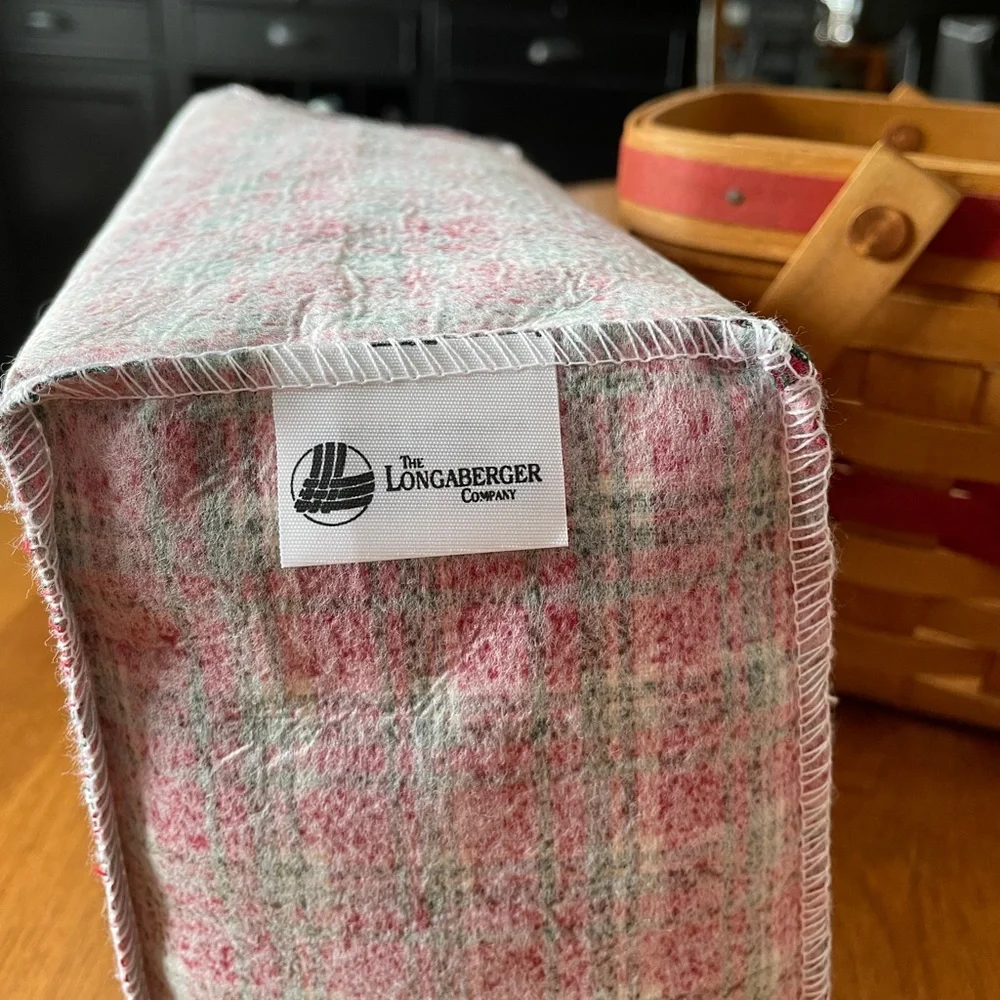 Longaberger 1992 Season’s Greetings Basket